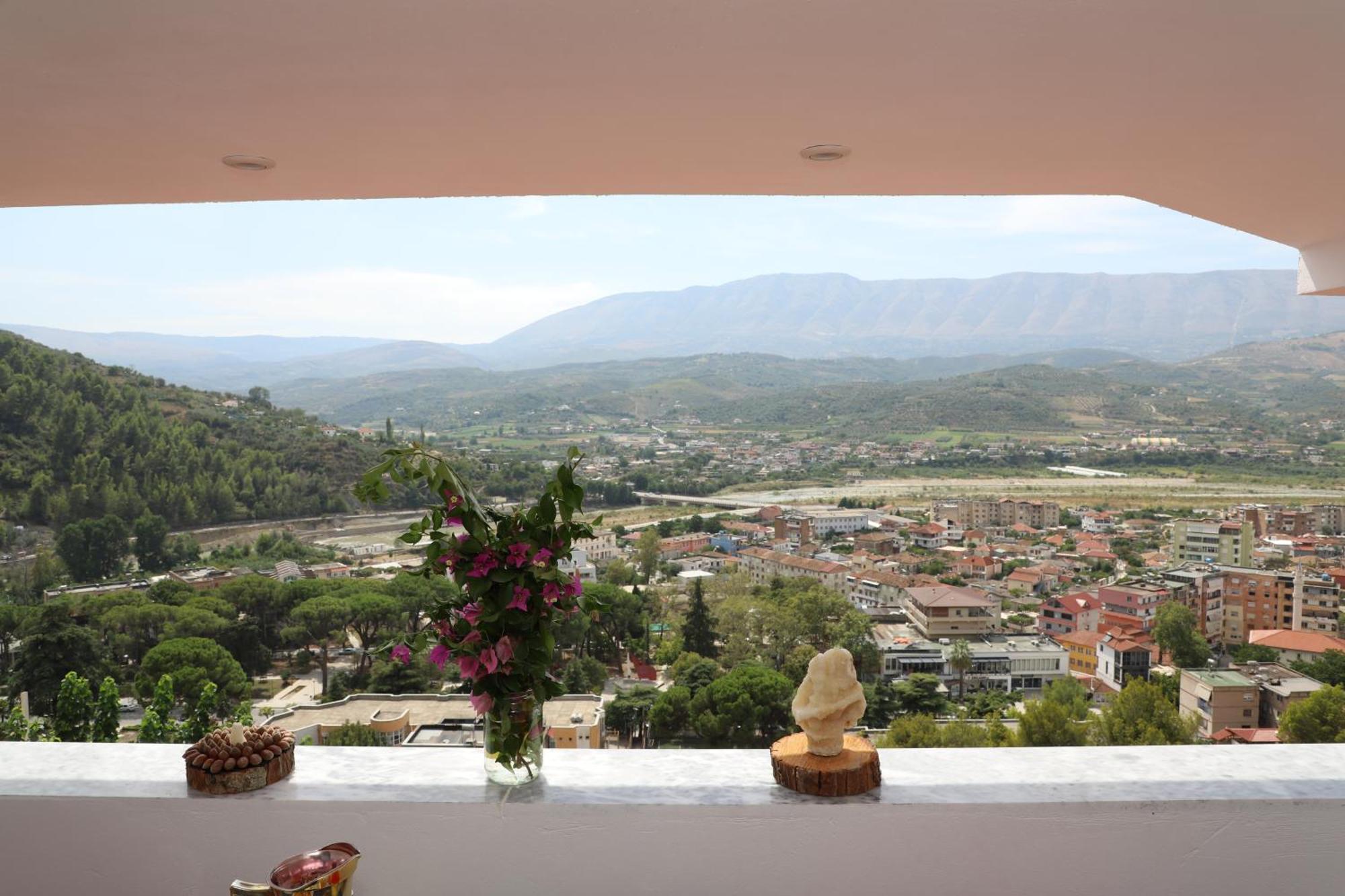 Vila Toska Berat Exteriör bild