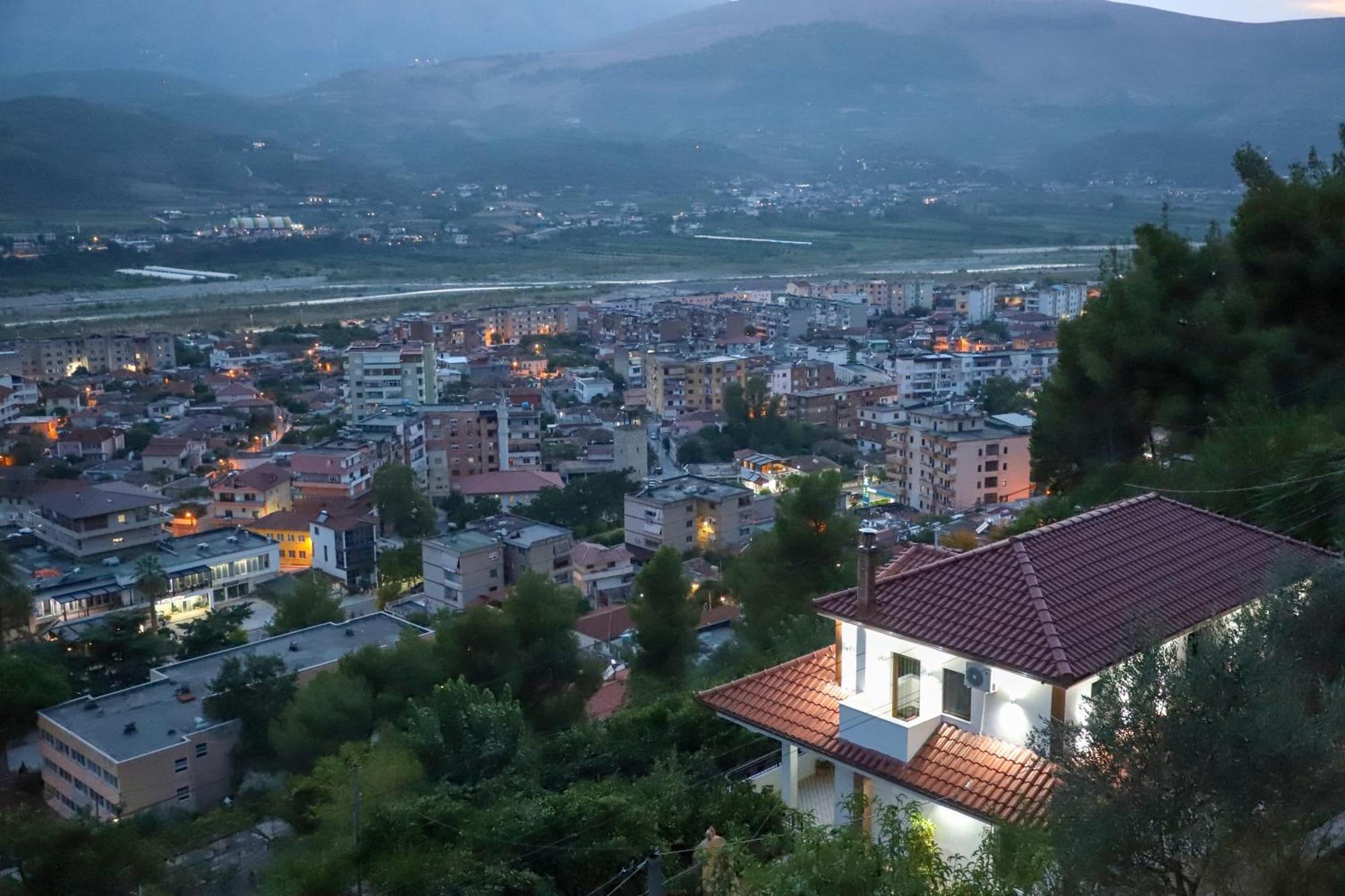 Vila Toska Berat Exteriör bild