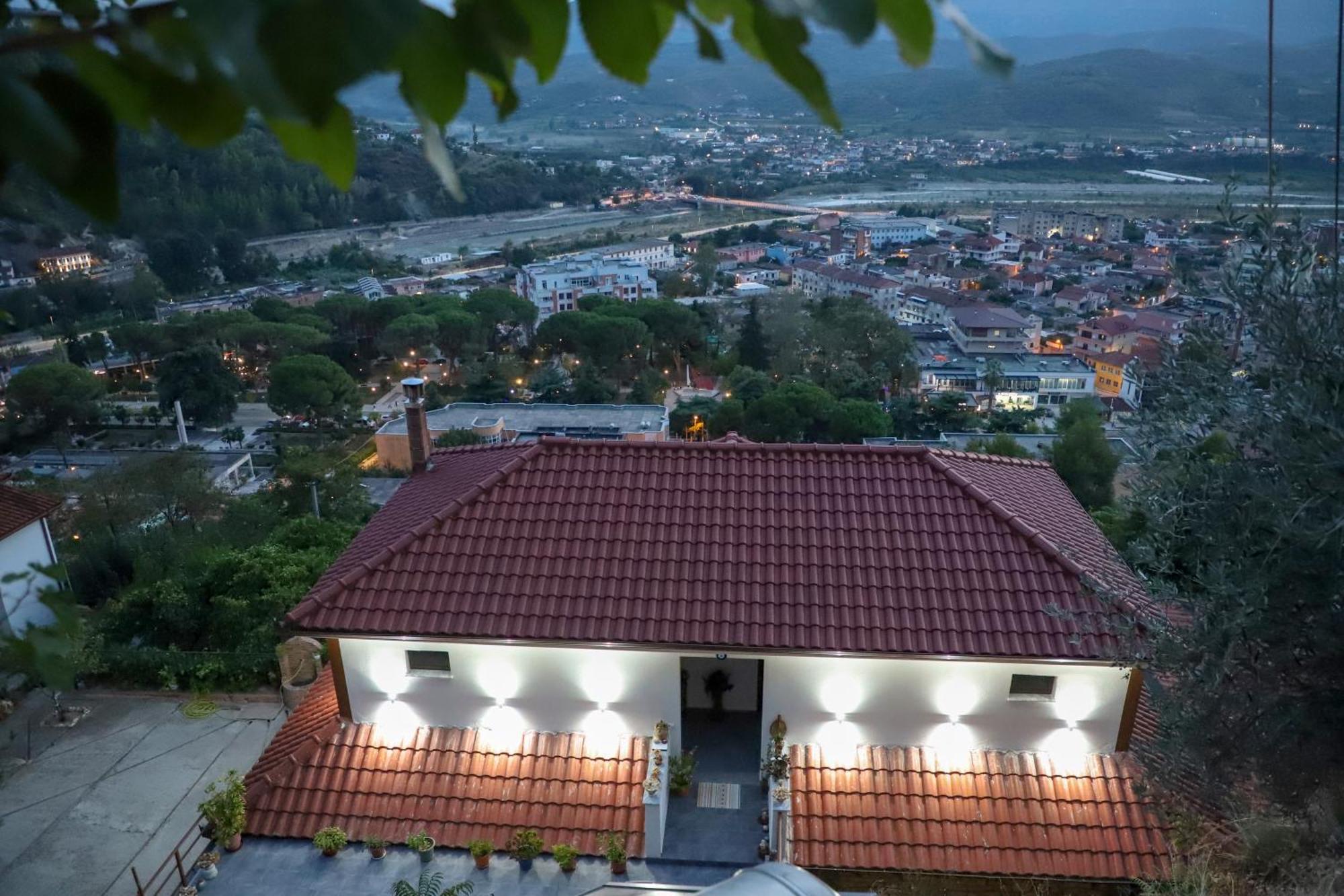 Vila Toska Berat Exteriör bild