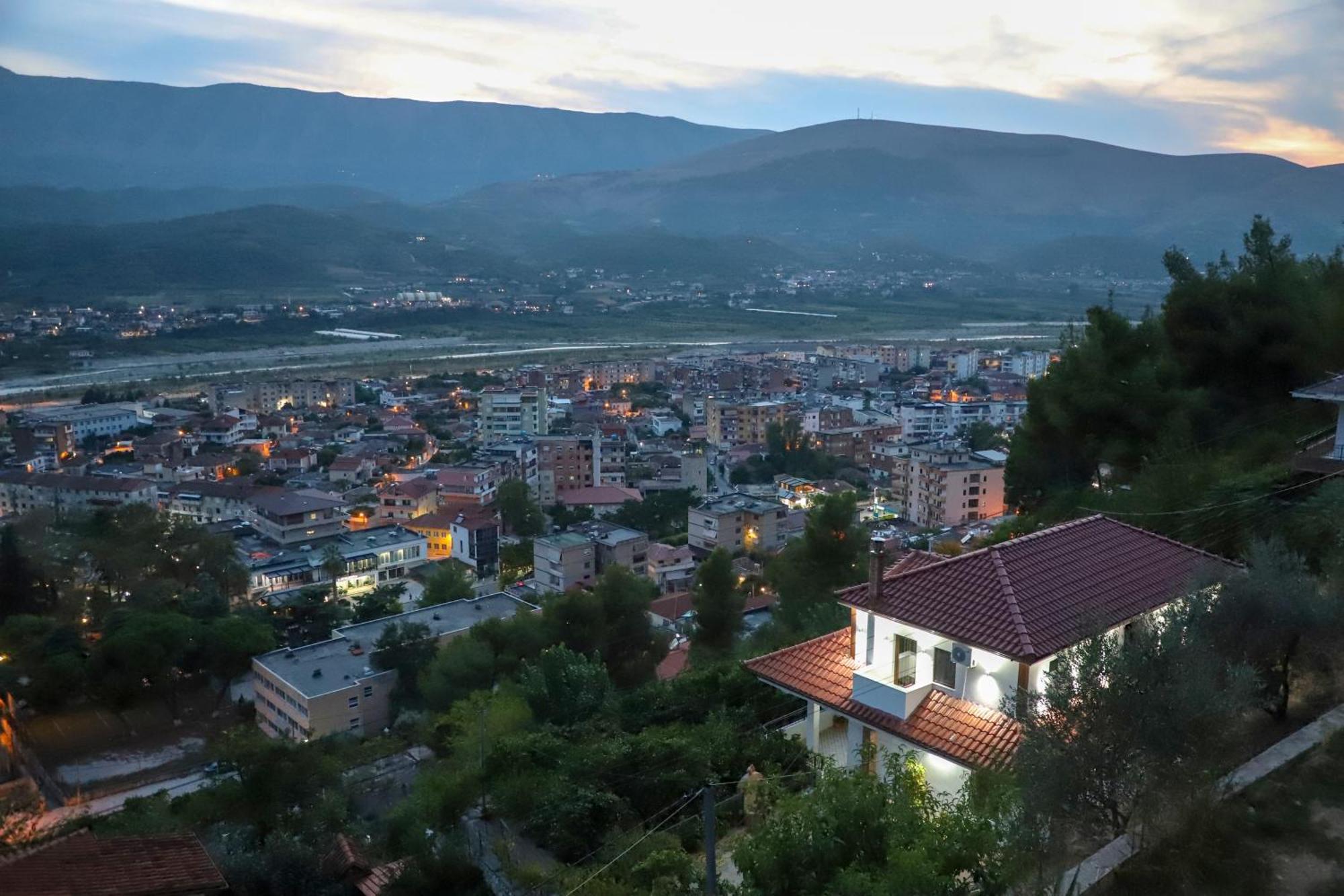 Vila Toska Berat Exteriör bild