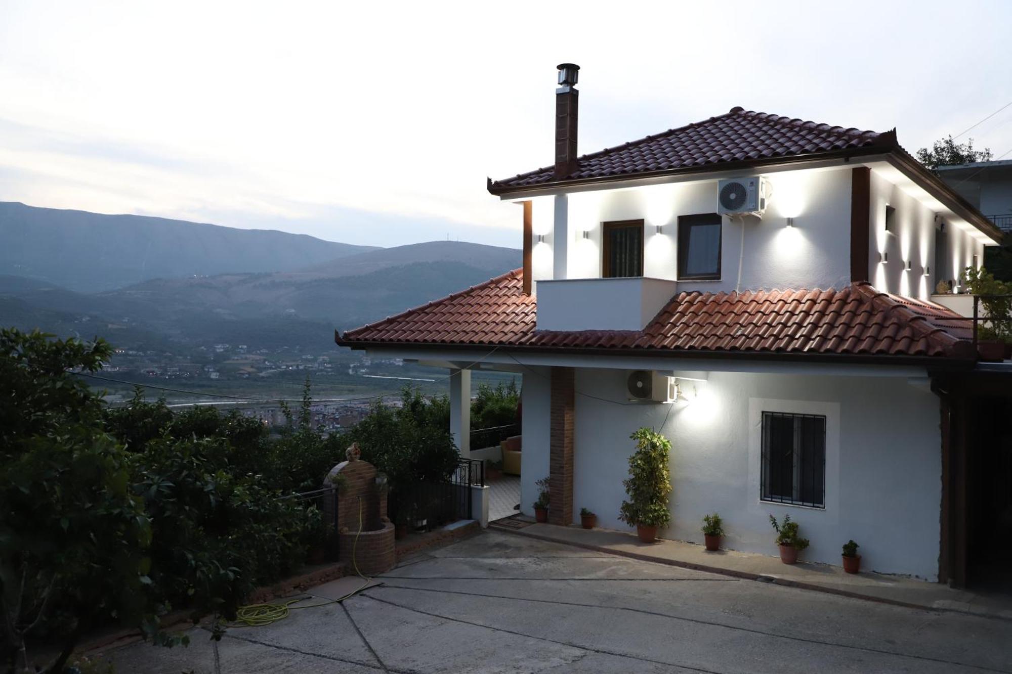 Vila Toska Berat Exteriör bild