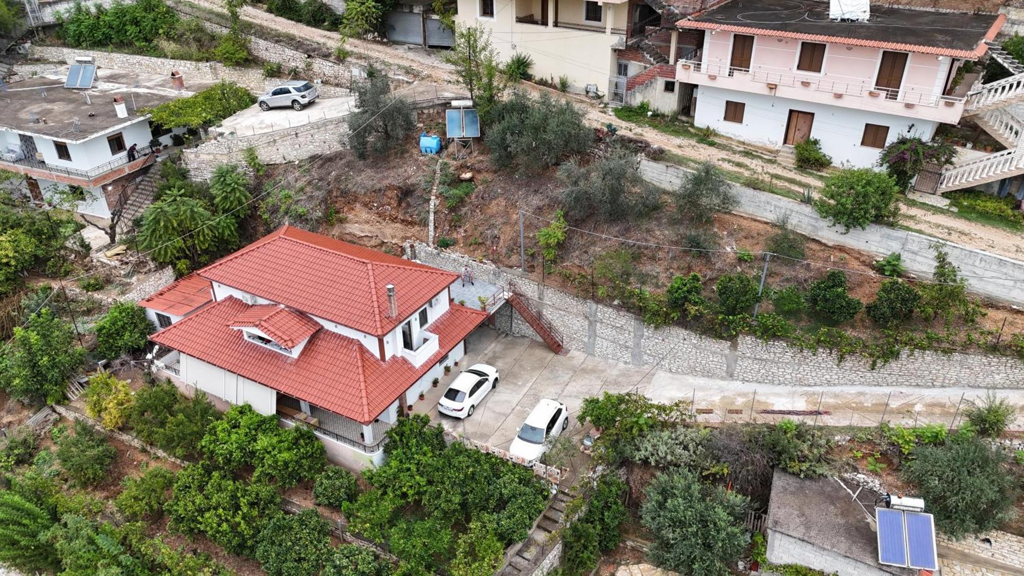 Vila Toska Berat Exteriör bild