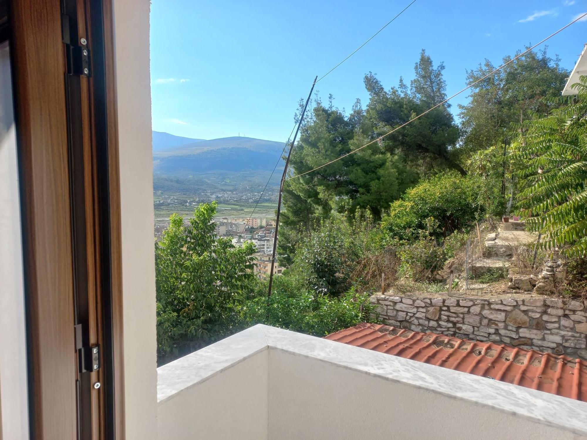 Vila Toska Berat Exteriör bild